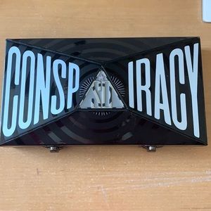 Jeffree Star x Shane Dawson Conspiracy Palette